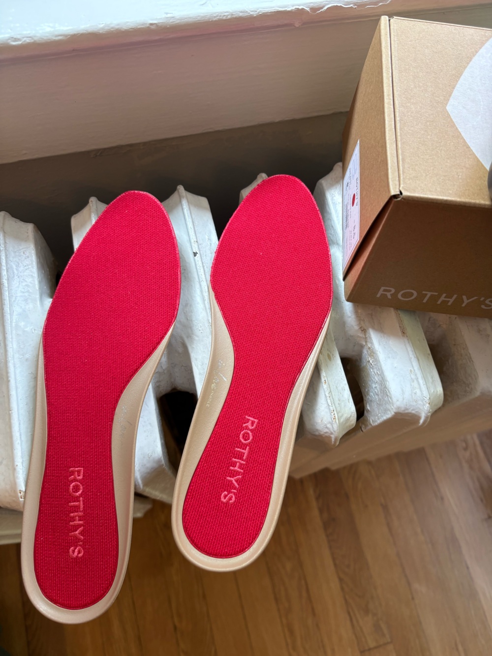 Rothy's Knot Ballet Flat in Lollipop Red NWT - Picture 6 of 7